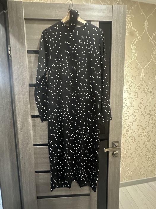 Платье с поясом.