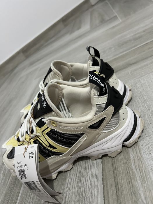 Adidas Hyperturff IE2012