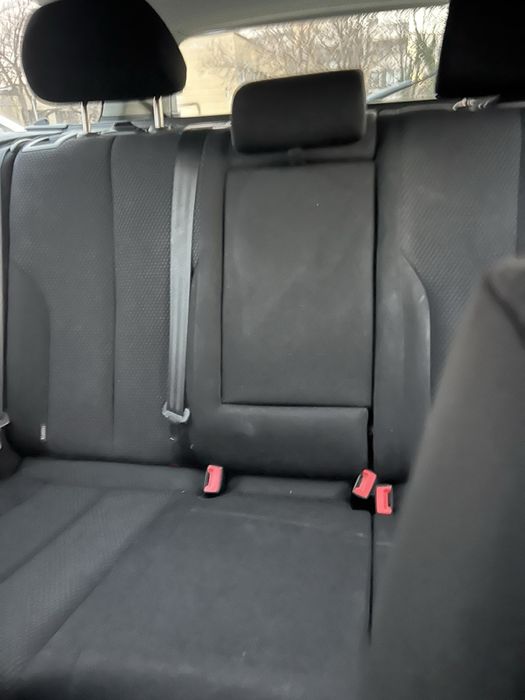 Продавам Volkswagen Passat