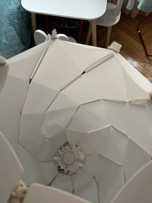 Бял лампион в отлично състояние