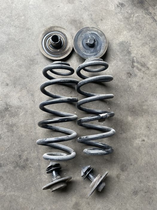 Пружини БМВ Х5/ Х6, Ф15 (prujini bmw f15)