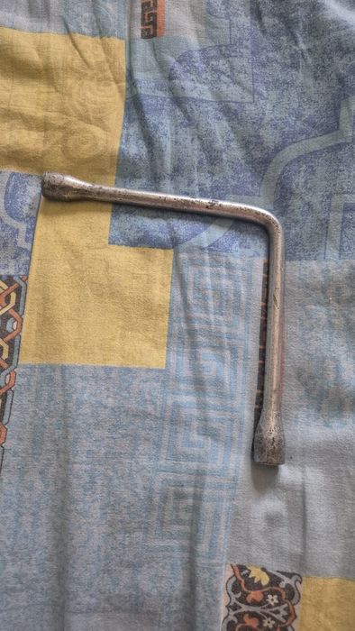 Торцовый ключ на 10 и 12 +