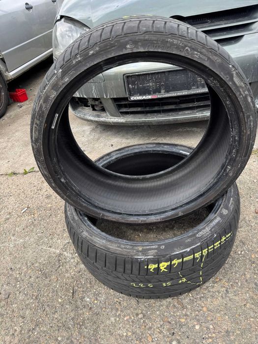 Anvelope Bridgestone Potenza 225/35 R19 Vara