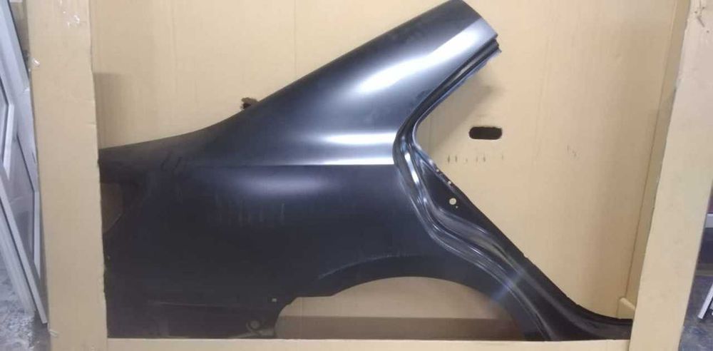 В наличии имеется Задние  Крылья Toyota Camry 50 EU USA