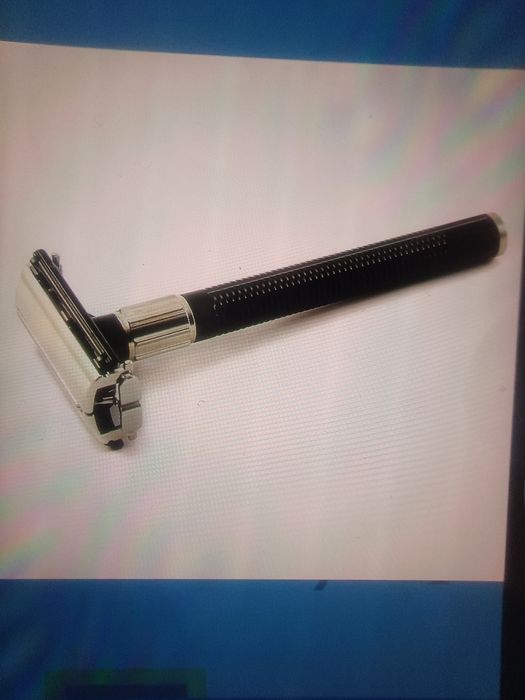 Aparat de ras Feather și cana bărbierit.