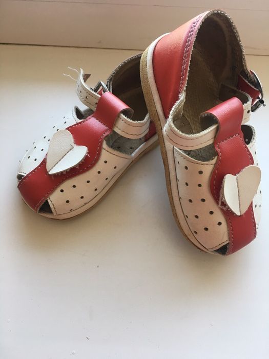 Продам сандали (девочка, мальчик)