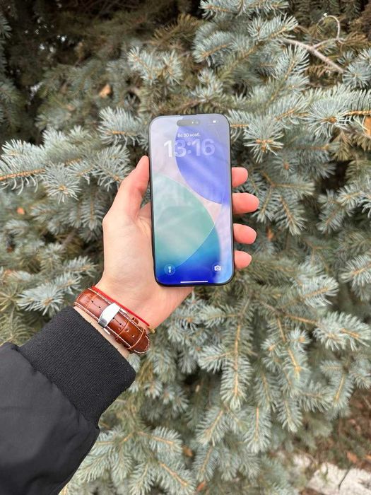 Продам iPhone 16 PRO