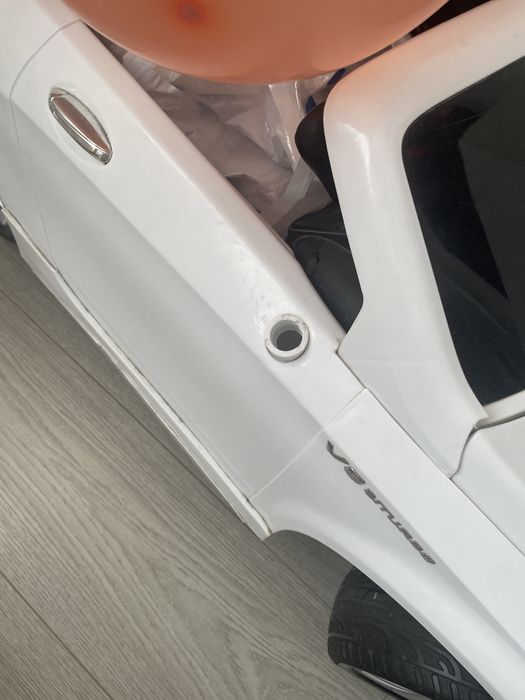 Masina copii Mercedes Benz alba