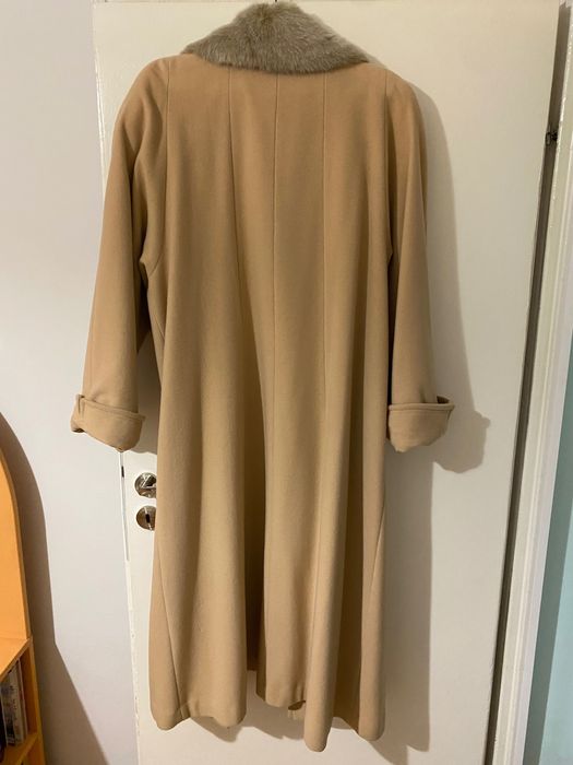 Елегантно дълго палто Zara