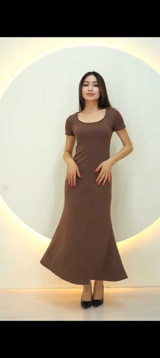 Платья по фигуре, новые, оптом и штучно