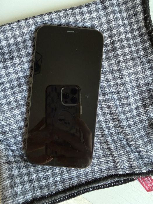 Vand Iphone 12ProMax