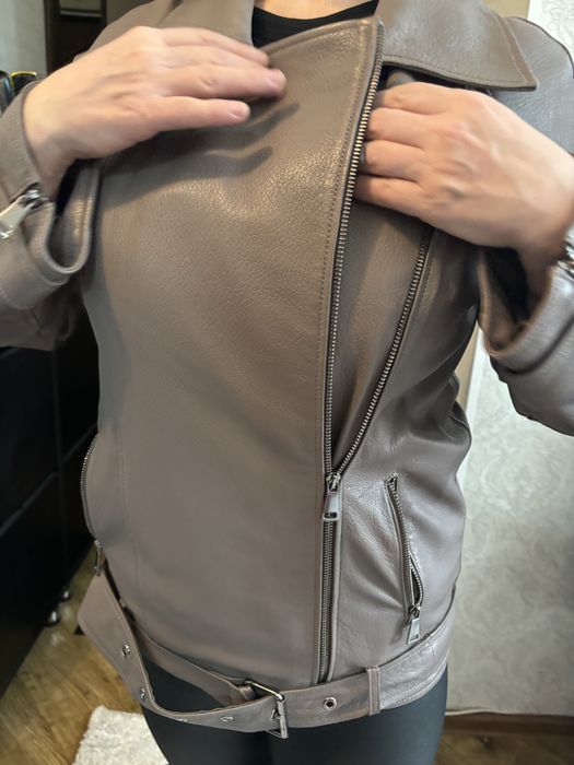 Кожаная  куртка новая