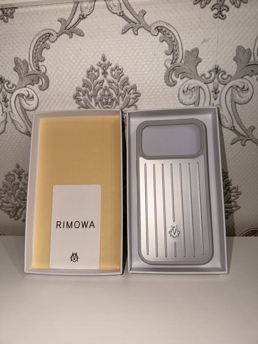 Rimowa iPhone Case(Authentic)