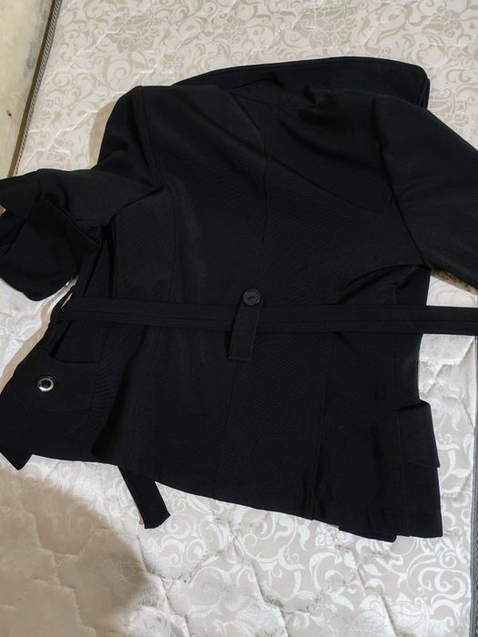 Ayollar kiyimi vetrovka