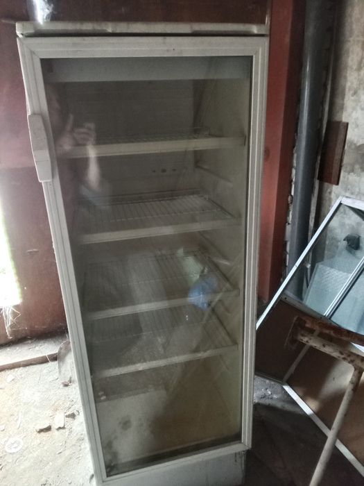 Продам холодильник