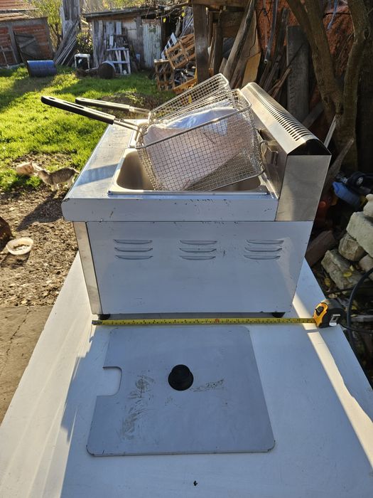 Фритюрник на Газ 2х5 литра Нови Цена 650лв.