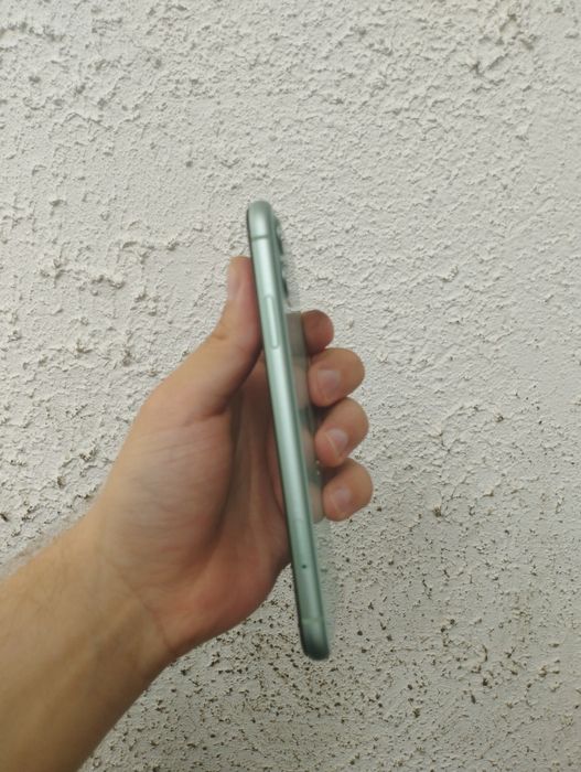 iPhone 11 64gb АКБ 72