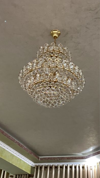 Продается люстры разного вида