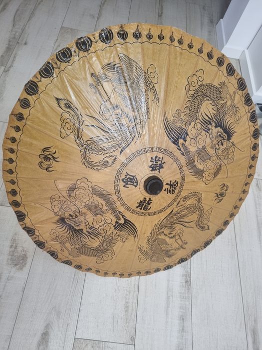 Umbrela chinezeasca de hartie