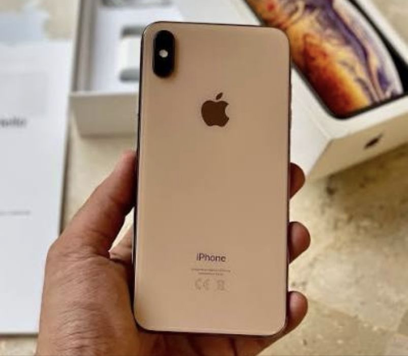 Iphone XsMax  sotiladi