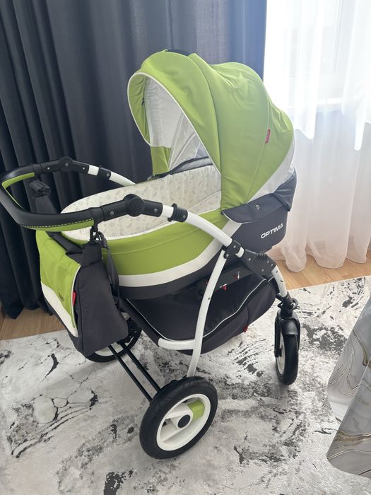 Коляска прогулочная