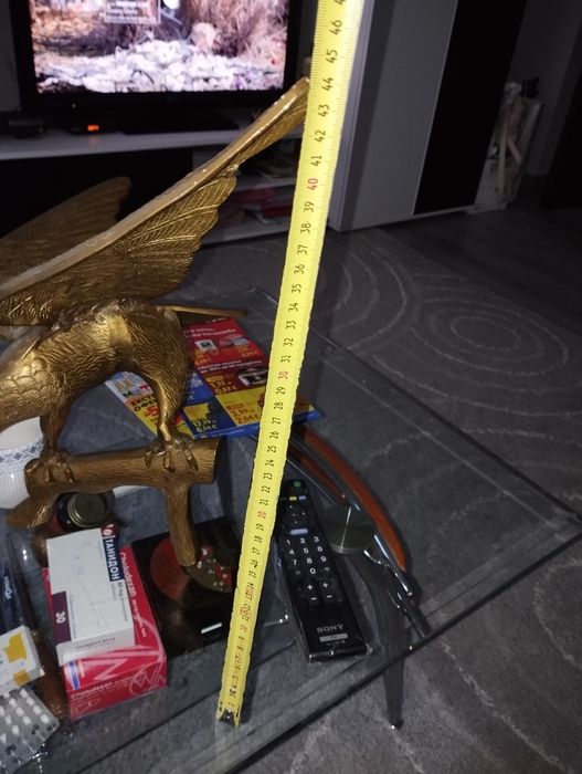 Различни голями статуетки от бронз