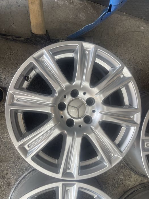 17 “ mercedes А212