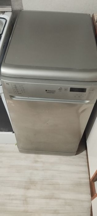 Продам посудомоечную машину