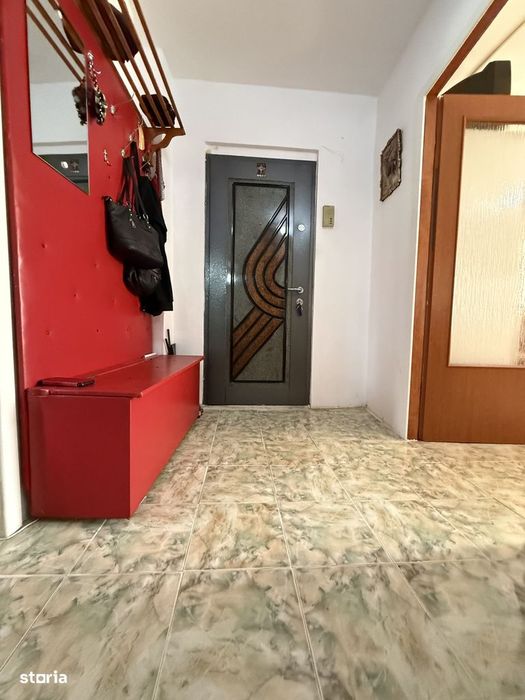 Apartament 3 camere, 68 mp utili + balcon, mobilat si utilat - Soarelu