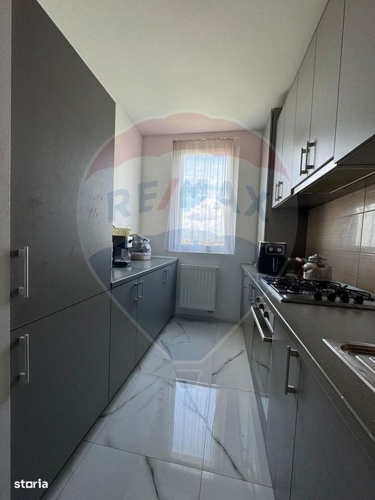 Apartament cu 3 camere la ARED( cu loc de parcare)