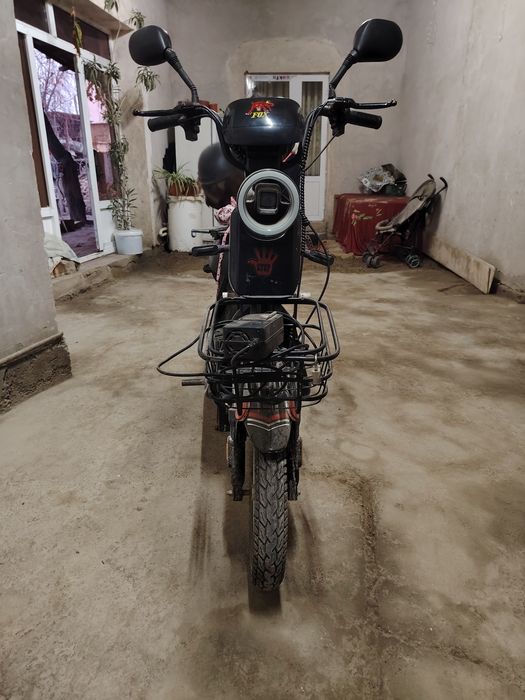 Scooter bonvi juda chaqqon