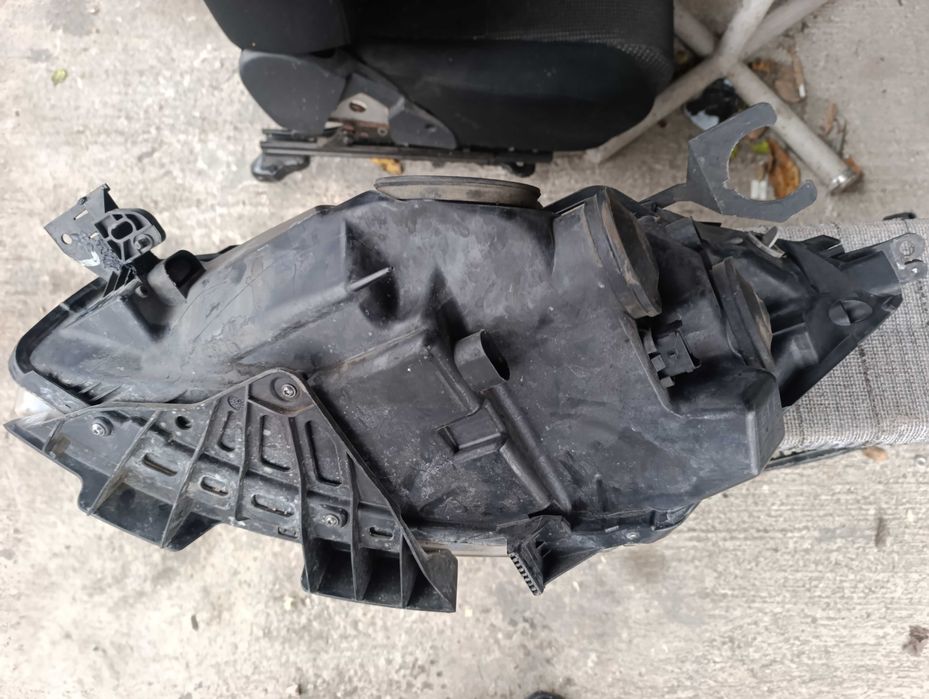 Фар десен Ситроен Ц4 пикасо / Citronen C4 Picasso