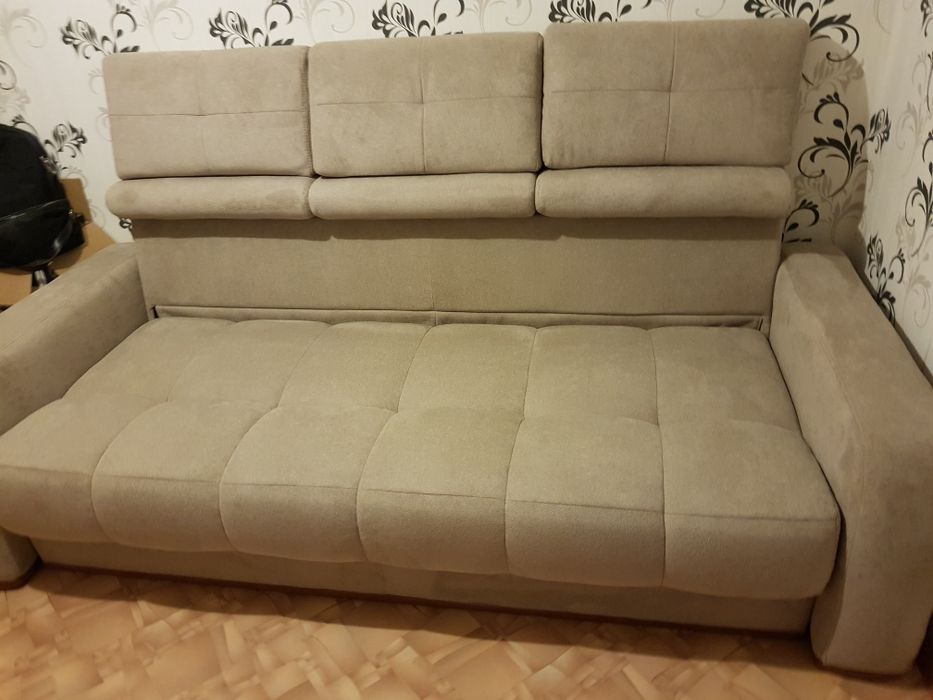 Продам диван + тумбу под тв