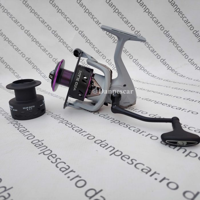 Mulineta WINDBLADE CRAP si Feeder TGR6000 capacitate 0,40/220 metri