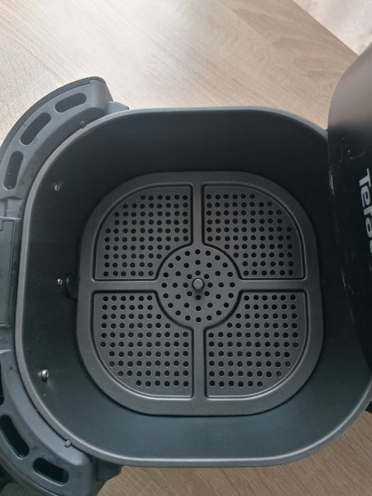 Tefal   Easy Fry Уред за здравословно готвене