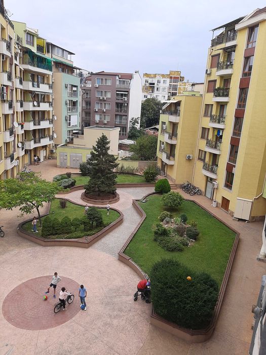 Дава се под наем Тристаен апартамент в Пловдив, Гагарин - 86 кв.м за 490 € - Снимка #17