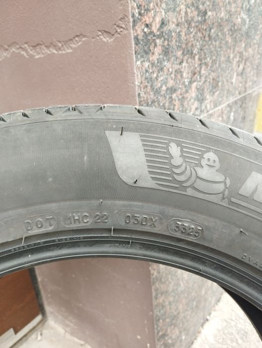 Michelin primacy 4  215/65 r17