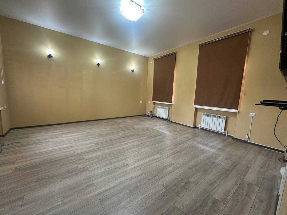 ул.Глинка Продается 1 линия НЕЖИЛОЕ / Офис Мирабадский район/ ЦЕНТР