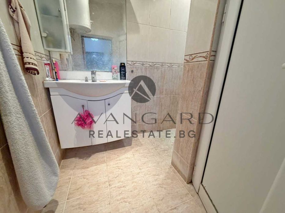 Продава се Двустаен апартамент в Пловдив, Кършияка - 64 кв.м за 897 €/кв.м - Снимка #6