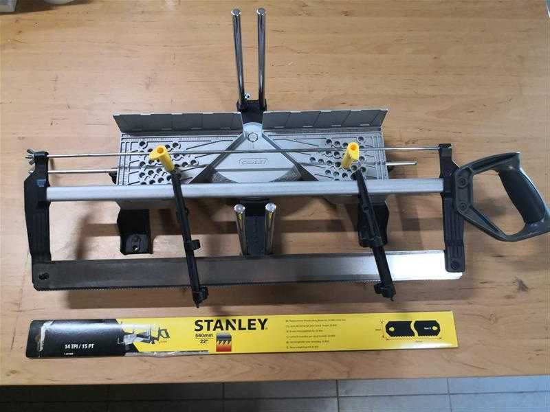 STANLEY - Fierastrau taiat la unghi + suport metalic [1-20-800]