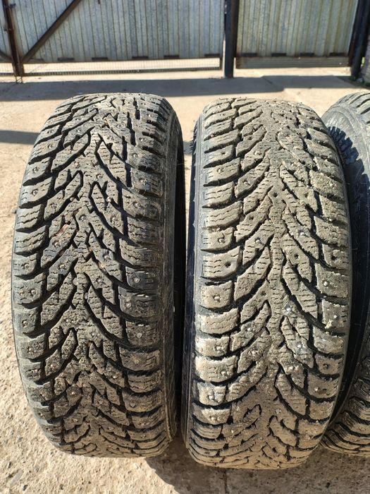 Продам зимнюю резину с дисками