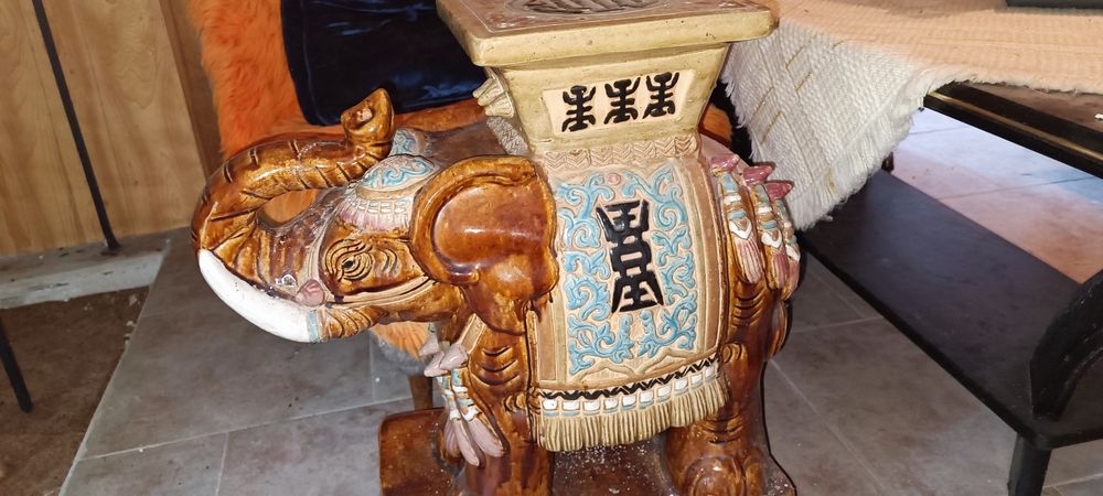 Керамичен слон сувенир от ОАЕ