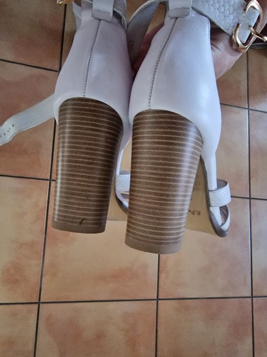 Sandale din piele, marimea 39