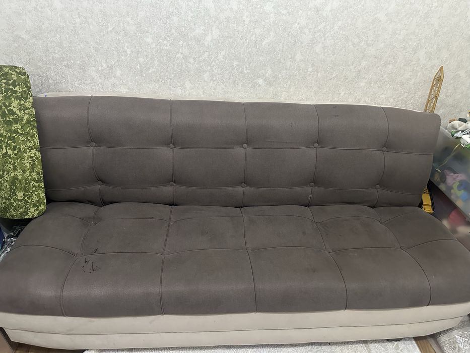 Продам диван небольшой