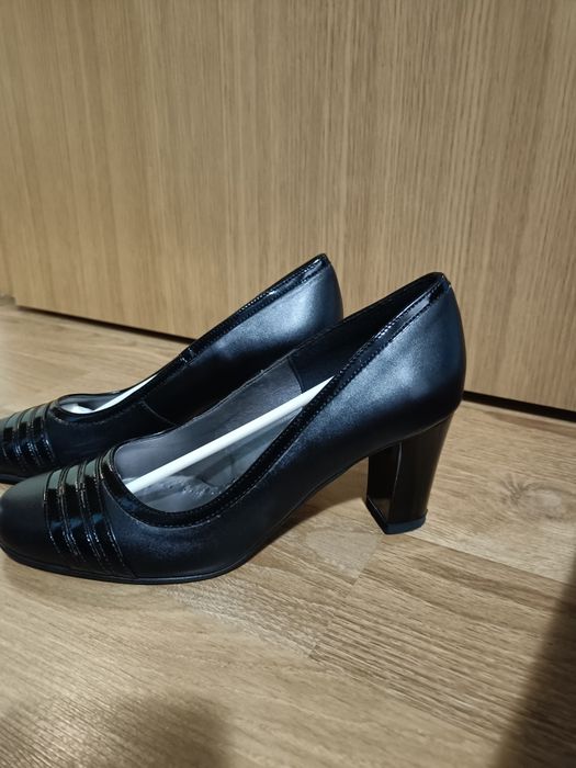 Pantofi eleganți din piele naturală – Mărimea 38