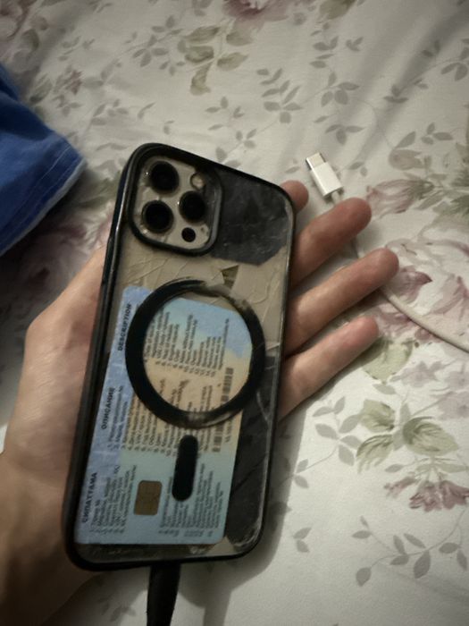 Продам Айфон 12Про 128гб