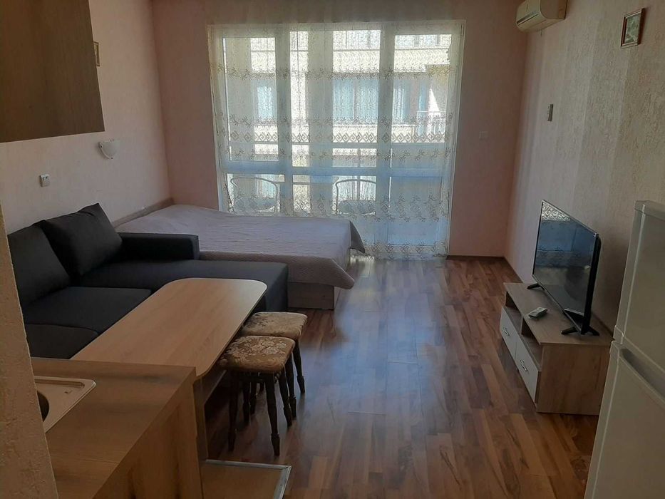 Продава се Едностаен апартамент в Свети Влас - 44 кв.м за 1023 €/кв.м - Снимка #1