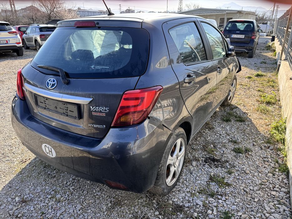 Toyota yaris 1.5 hybrid на части