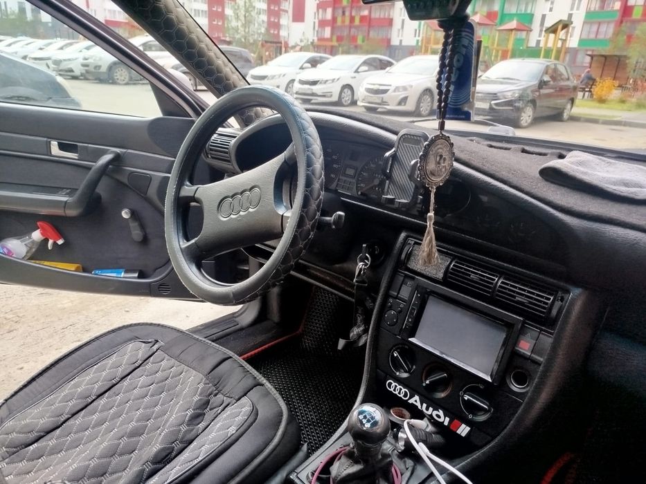 Продам Ауди с 4 1994 г