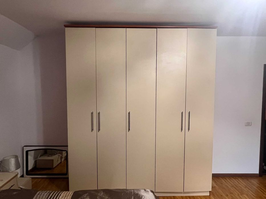Mobila Dormitor Crem